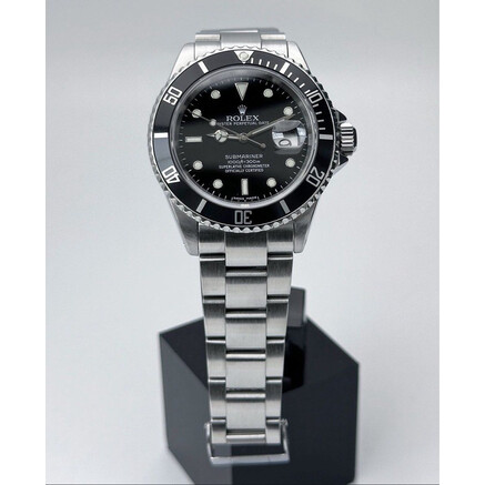 (SOLD!!) 40mm • 2000 Rolex Submariner 16610 cal.3135 Automatic